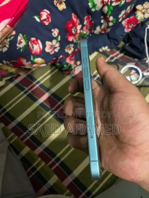 Apple iPhone 16 128 GB Blue