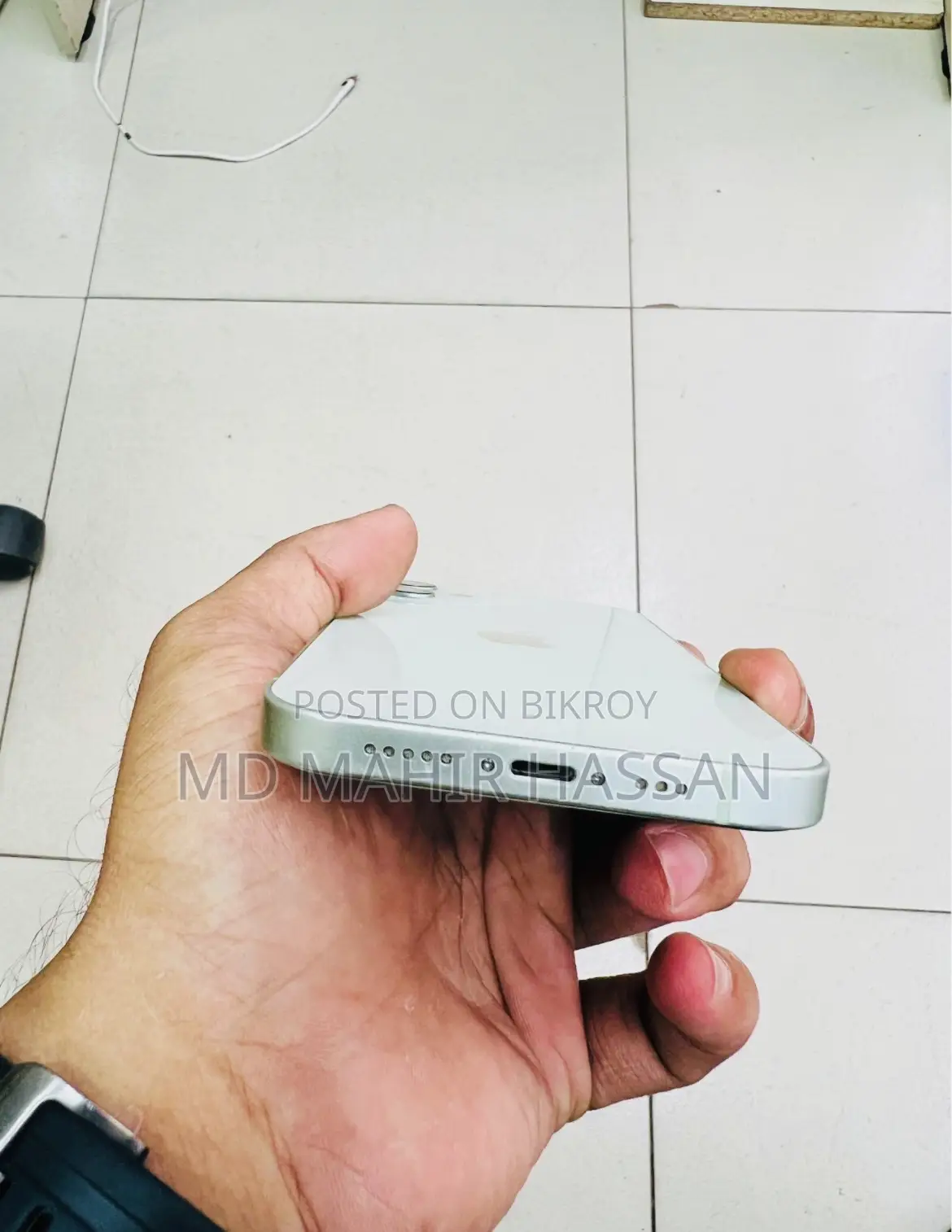 অ্যাপল আইফোন ১২ ১২৮ জিবি সাদা