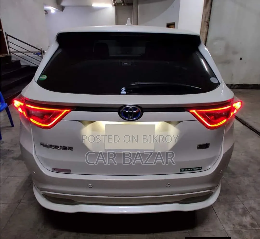 Toyota Harrier Hybrid Progress 2015 White