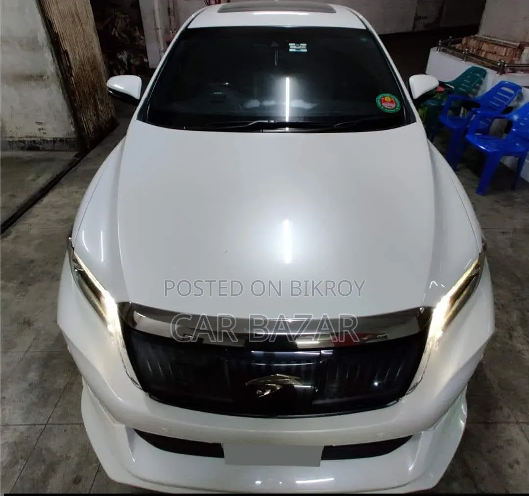 Toyota Harrier Hybrid Progress 2015 White