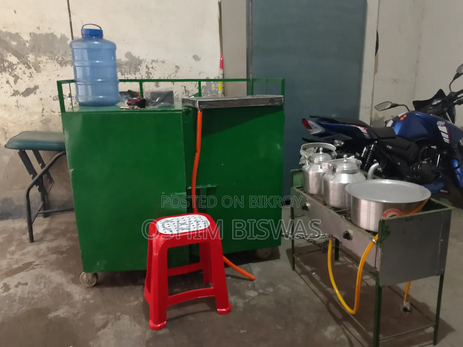 Tea Stall. For tea shop. badda. Price can be slightly negotiated if taken.