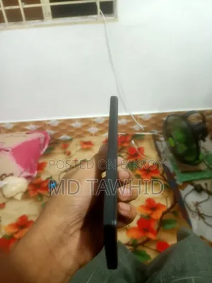 Vivo Y04 128 GB Gray