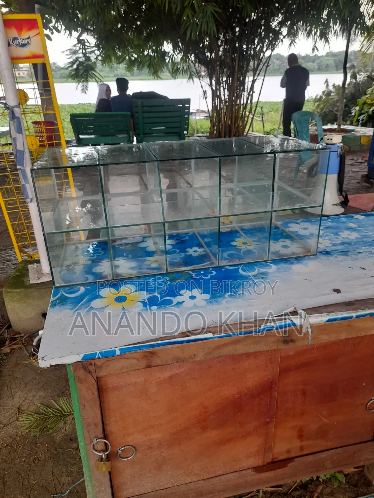 Full Glass Showcase for Shop