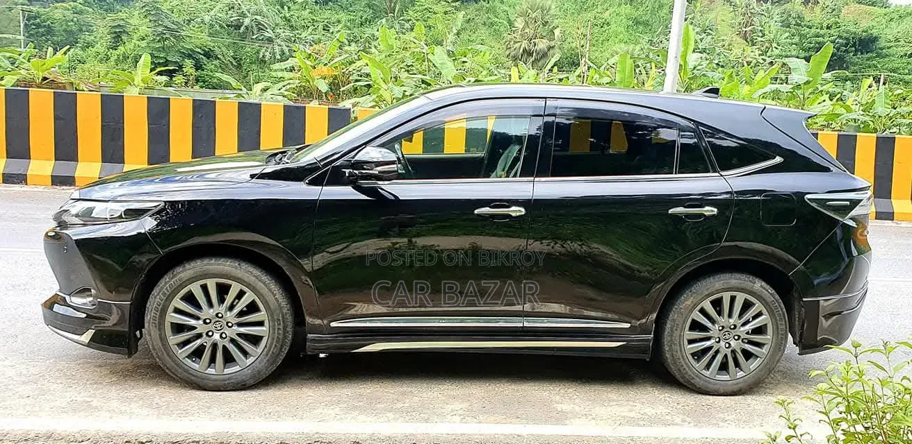 Toyota Harrier 2.0 2014 Black
