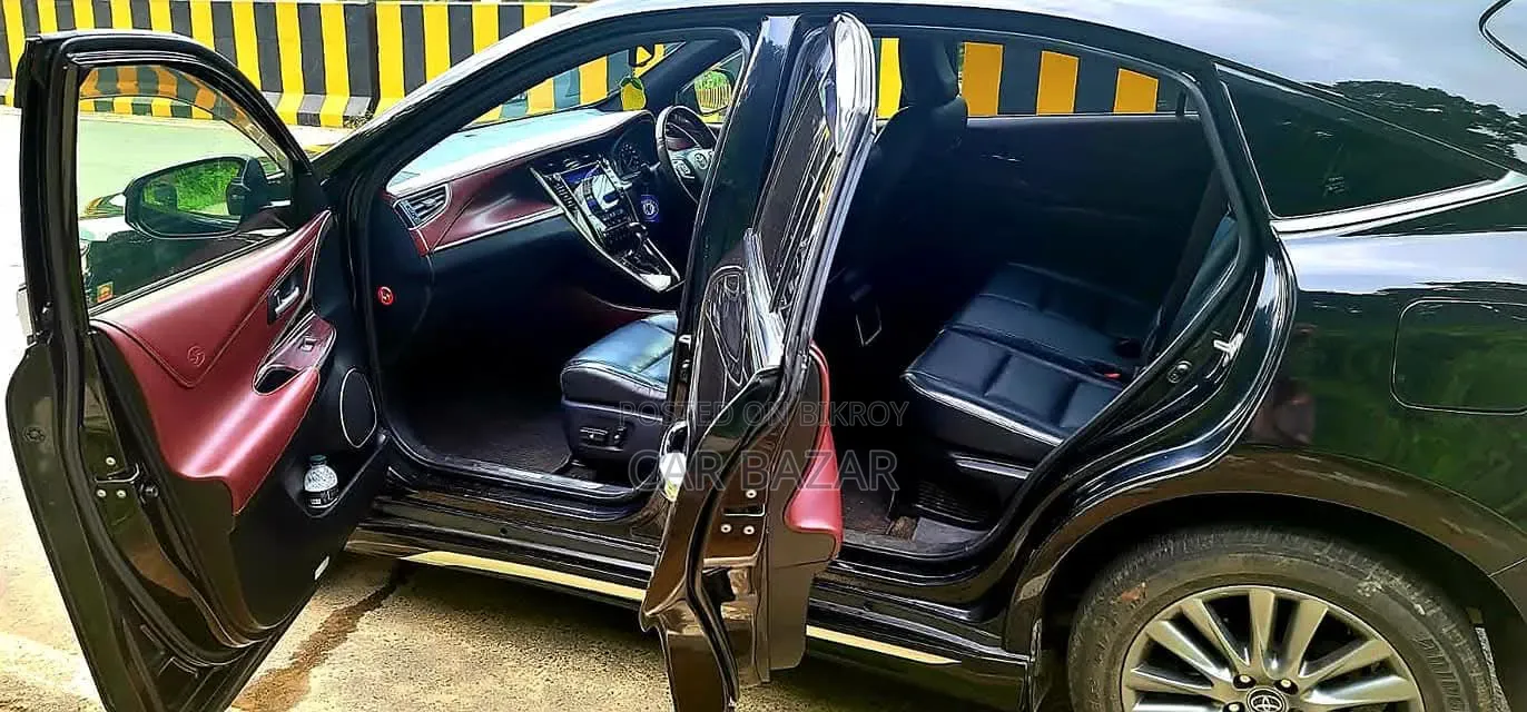 Toyota Harrier 2.0 2014 Black