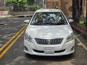Toyota Premio 1.5 Front-Wheel Drive 2013 Pearl