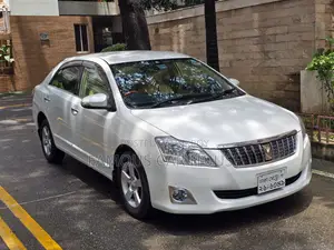 Toyota Premio 1.5 Front-Wheel Drive 2013 Pearl