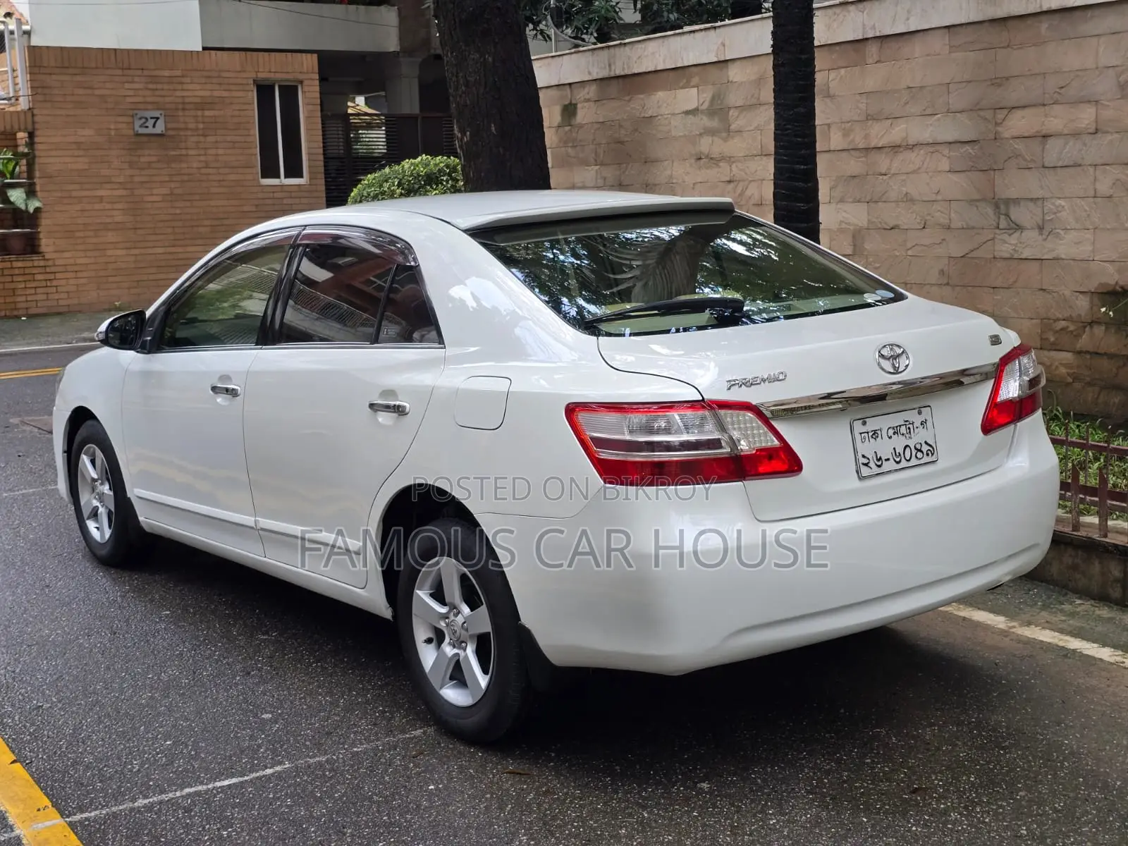 Toyota Premio 1.5 Front-Wheel Drive 2013 Pearl