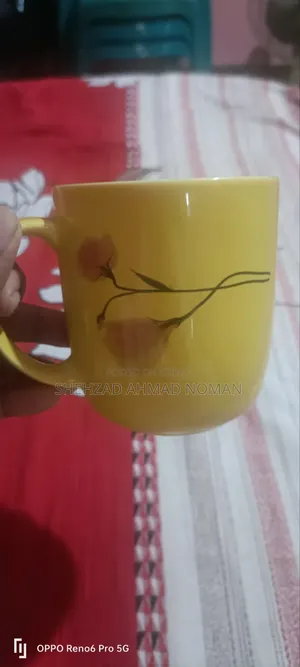 গ্লাস একদম নতুন
