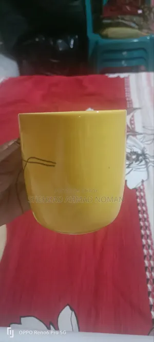 গ্লাস একদম নতুন