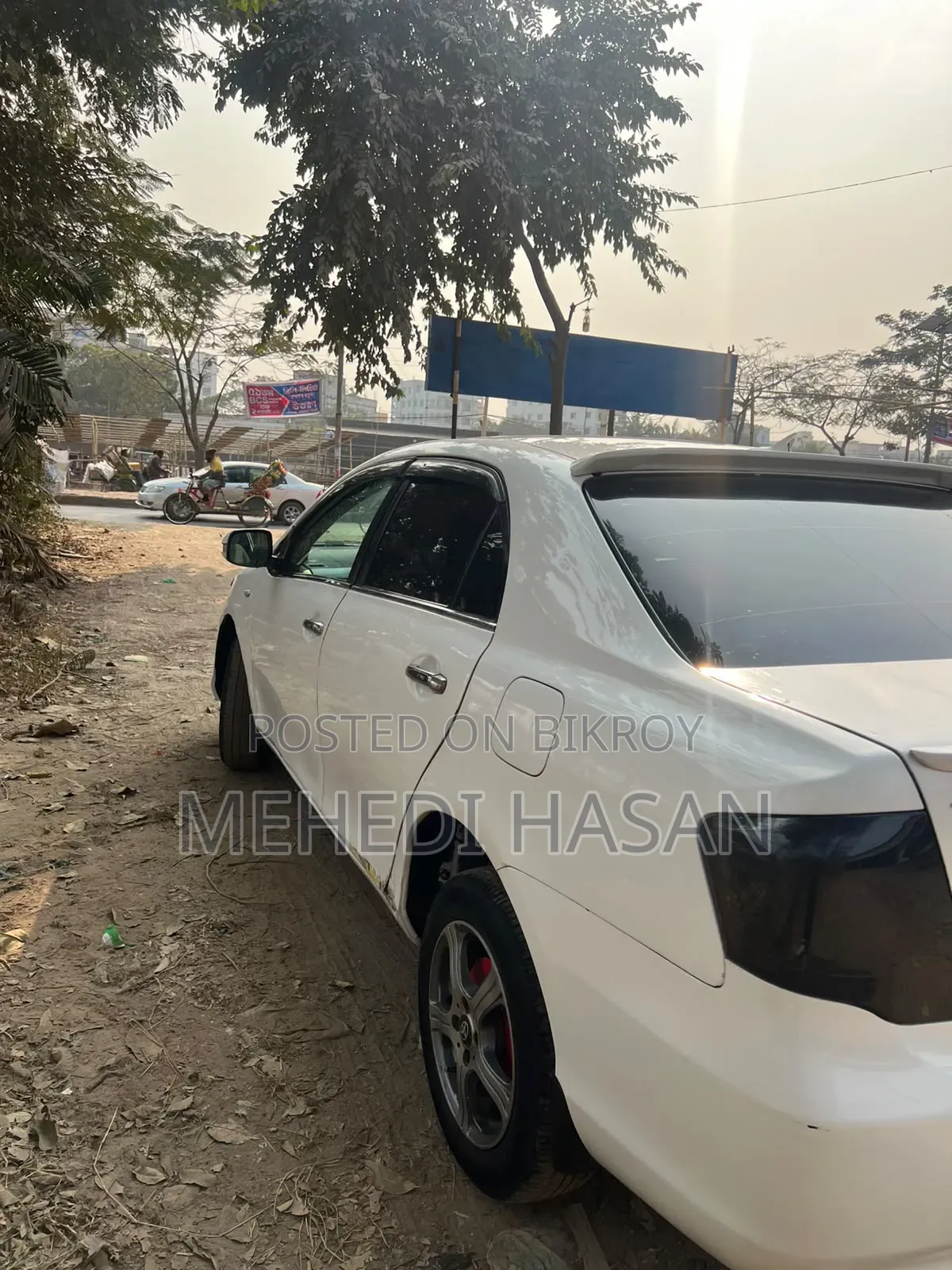টয়োটা এক্সিও ২০১২ সাদা