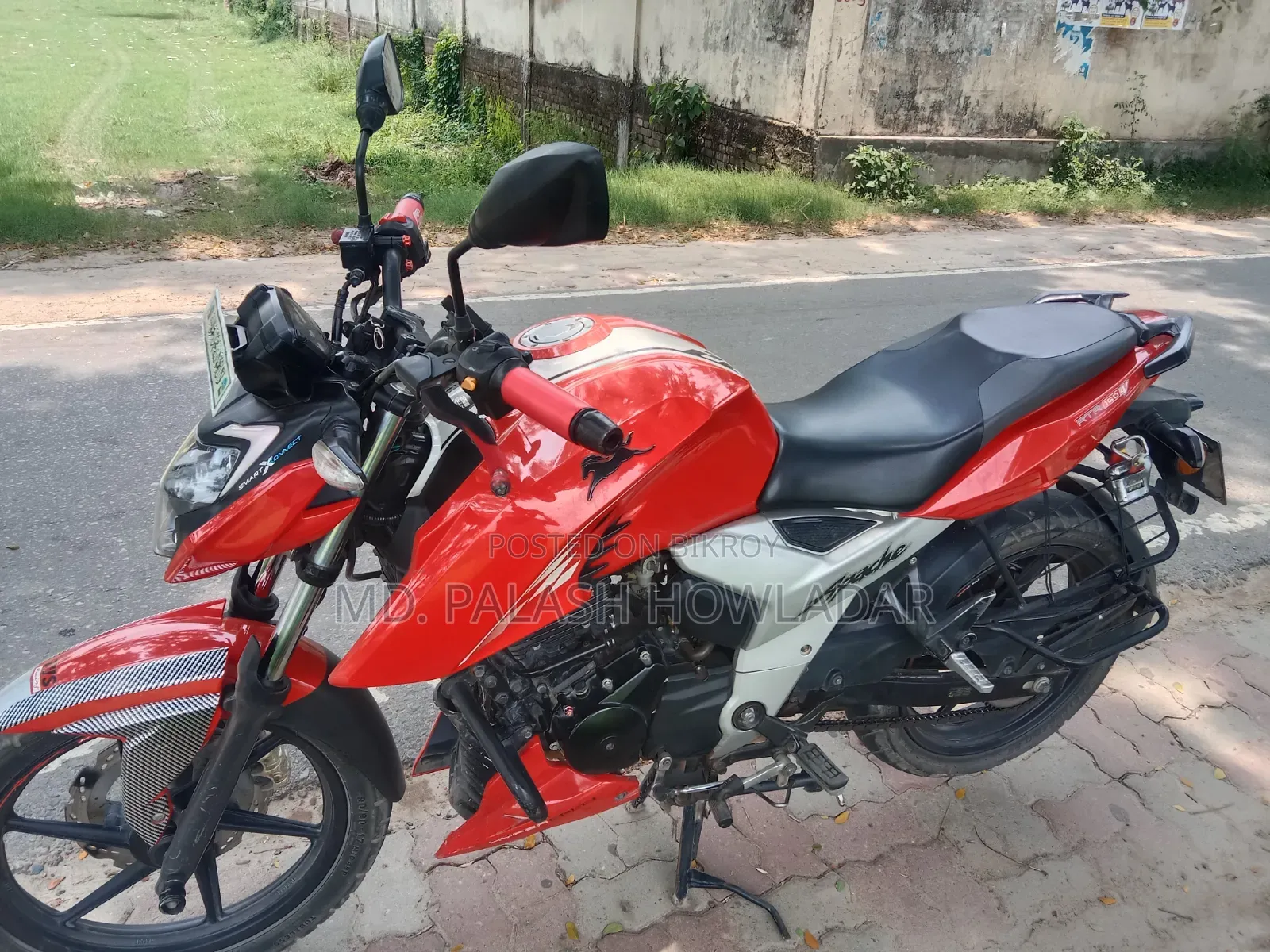 TVS Apache RTR 160 4V 2023 Red