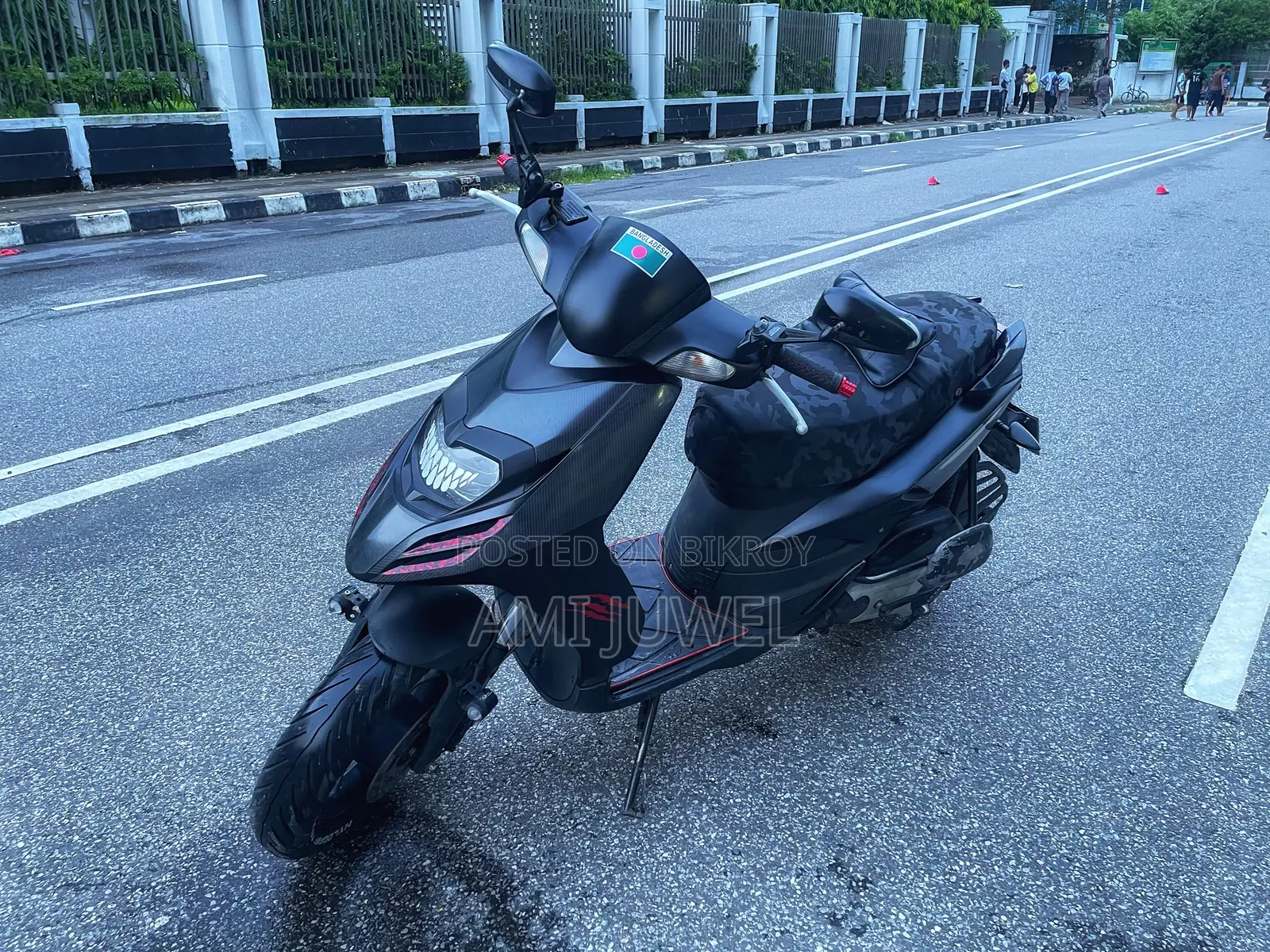 Aprilia SR 2021 Black