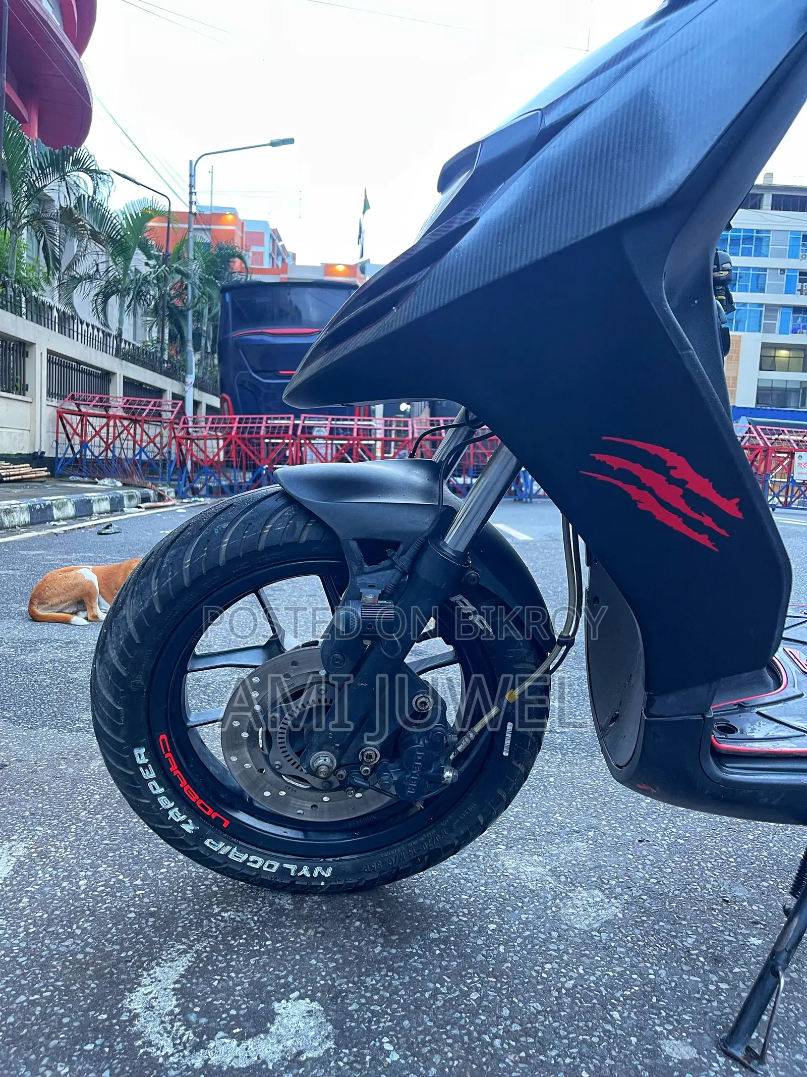 Aprilia SR 2021 Black
