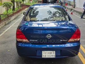 Nissan Sunny 2012 Blue