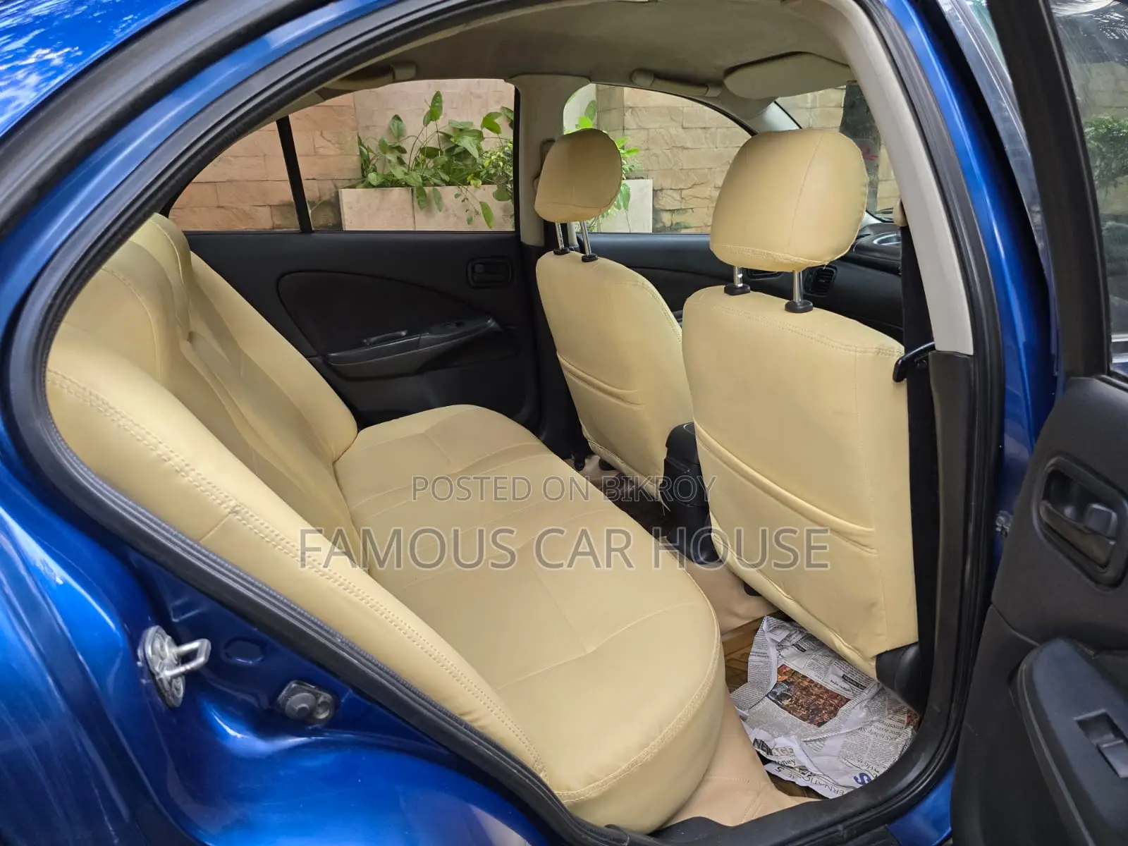 Nissan Sunny 2012 Blue