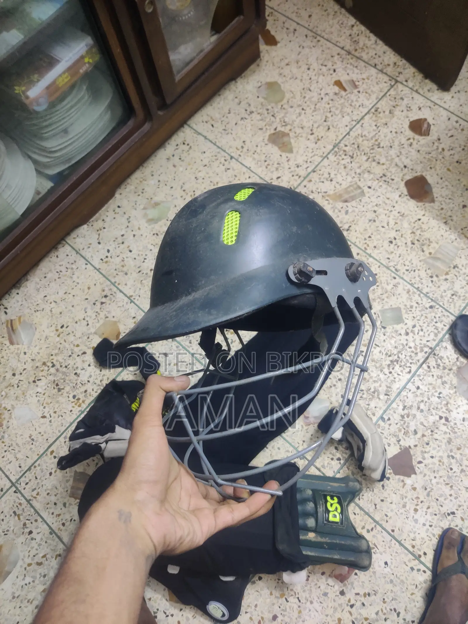 Cricket Set Lefty