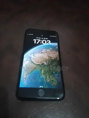 অ্যাপল আইফোন ৮ প্লাস ৬৪ জিবি কালো