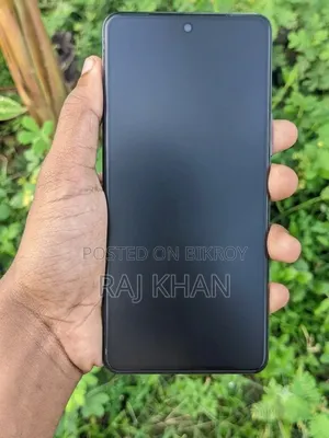 আইকিউও 128 জিবি
