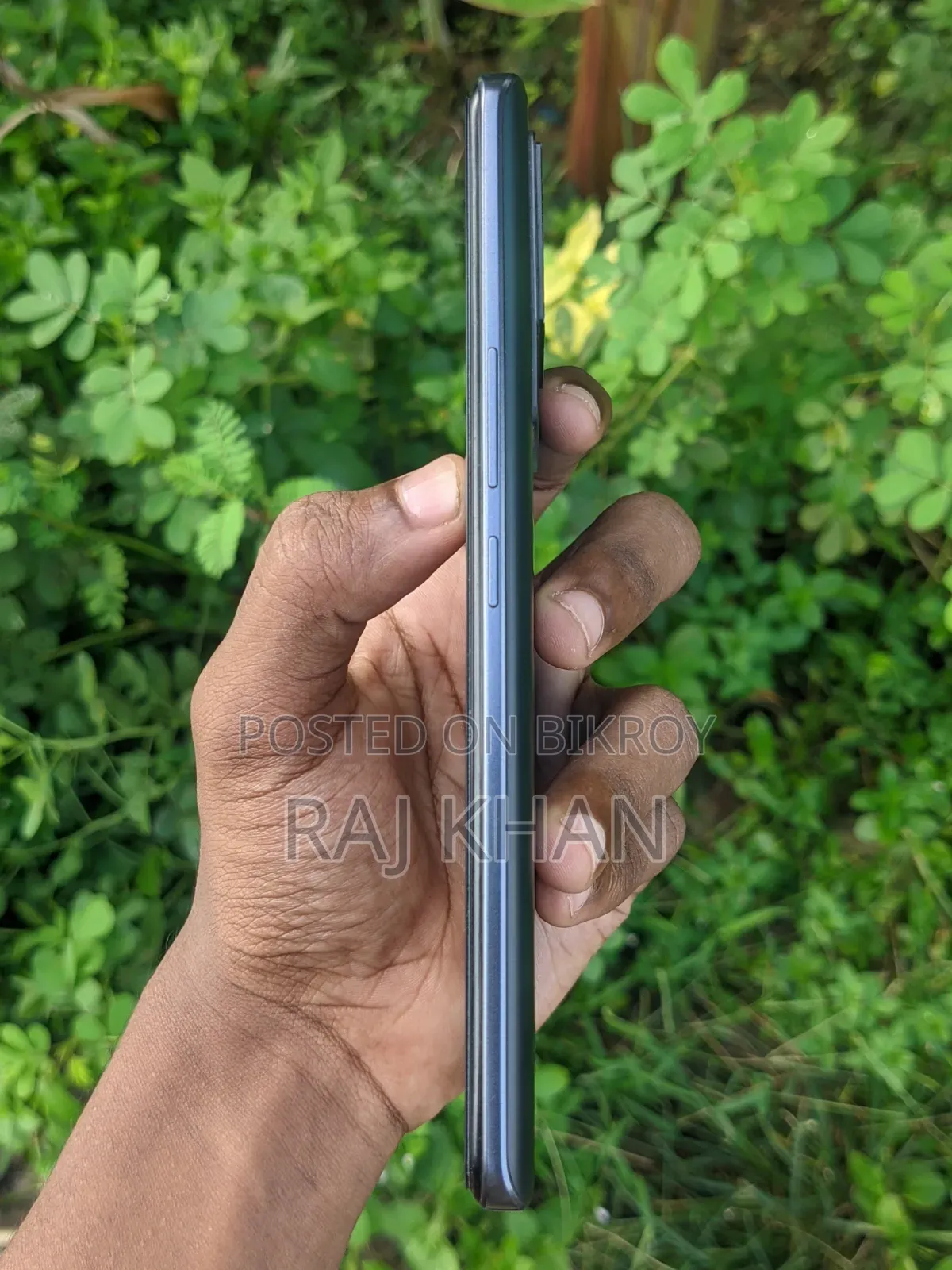 আইকিউও 128 জিবি