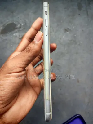 অ্যাপল আইফোন ৮ প্লাস ৬৪ জিবি হোয়াইট