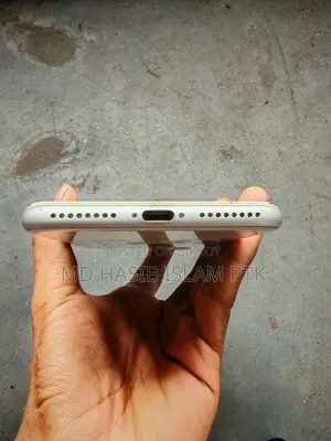 অ্যাপল আইফোন ৮ প্লাস ৬৪ জিবি হোয়াইট