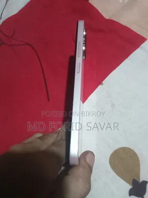 রিয়েলমি ১৫টি ১২৮ জিবি