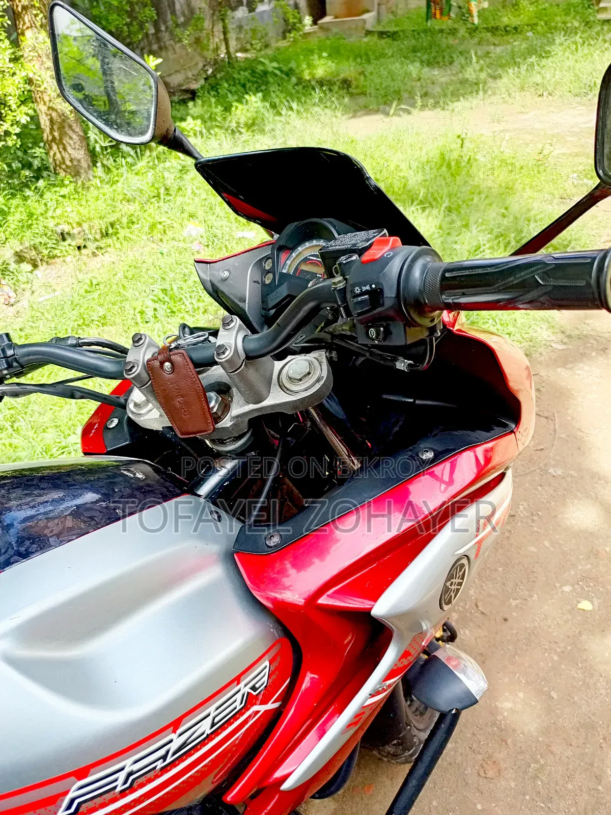 Yamaha 2015 Red