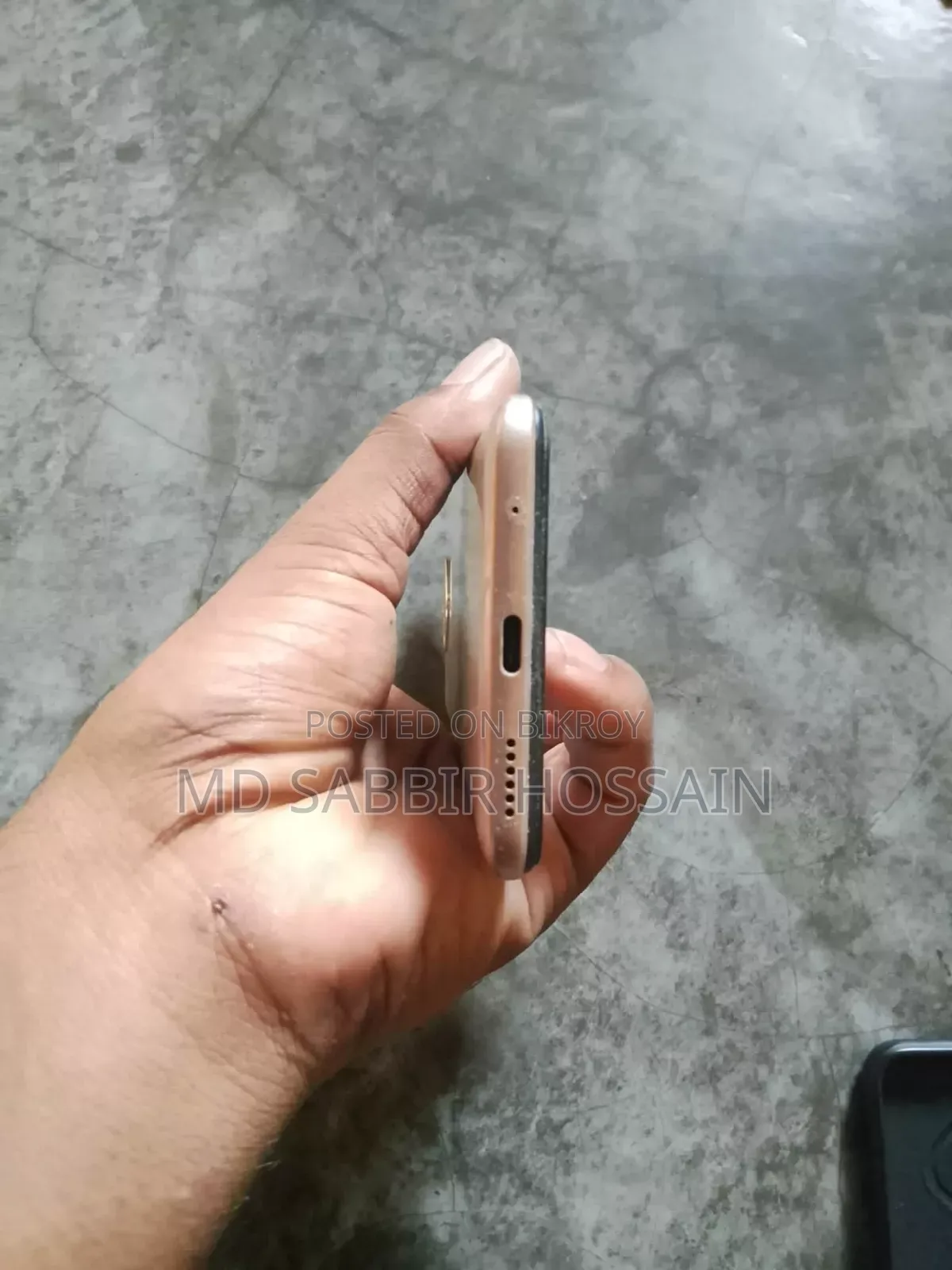 ভিভো এস১৬ প্রো ২৫৬ জিবি হোয়াইট