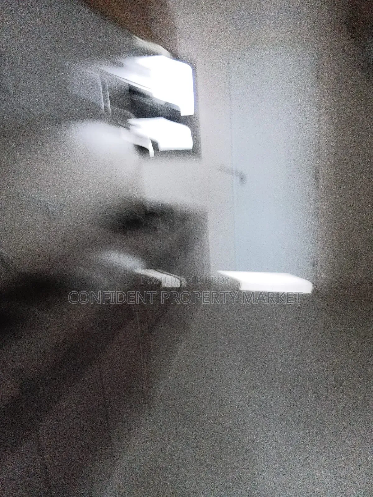 গুলশানে ভাড়ার জন্য আসবাবপত্রসহ ৪ বেডরুমের অ্যাপার্টমেন্ট