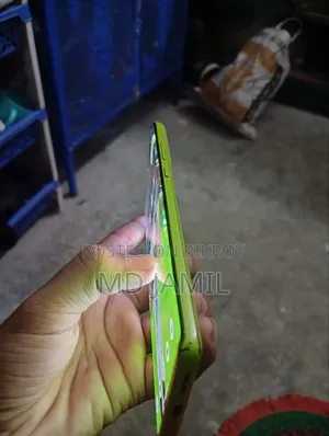 মটোরোলা মোটো জি৮৫ ১২৮ জিবি ইয়েলো