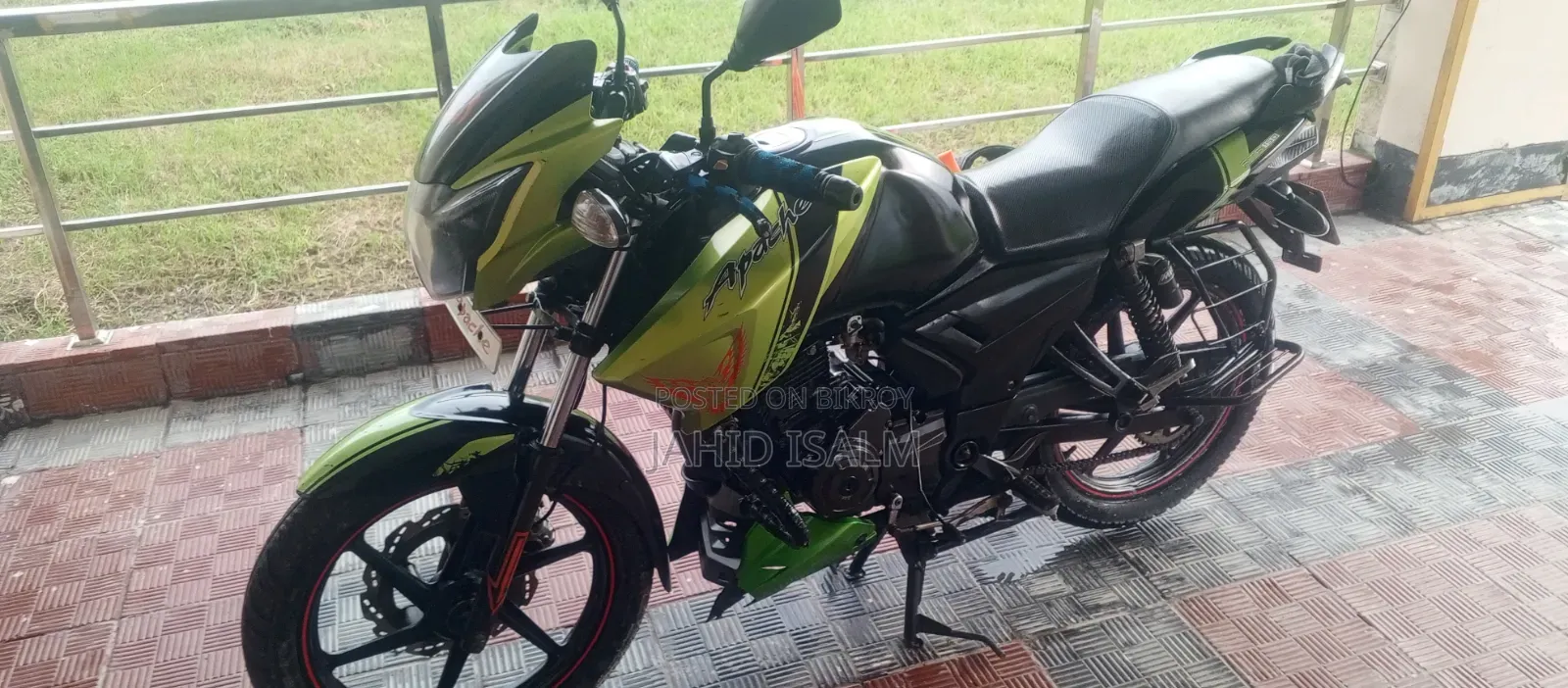 TVS Apache RTR 160 2V 2016 Green