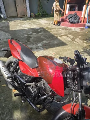 Bajaj Pulsar 150 2014 Red