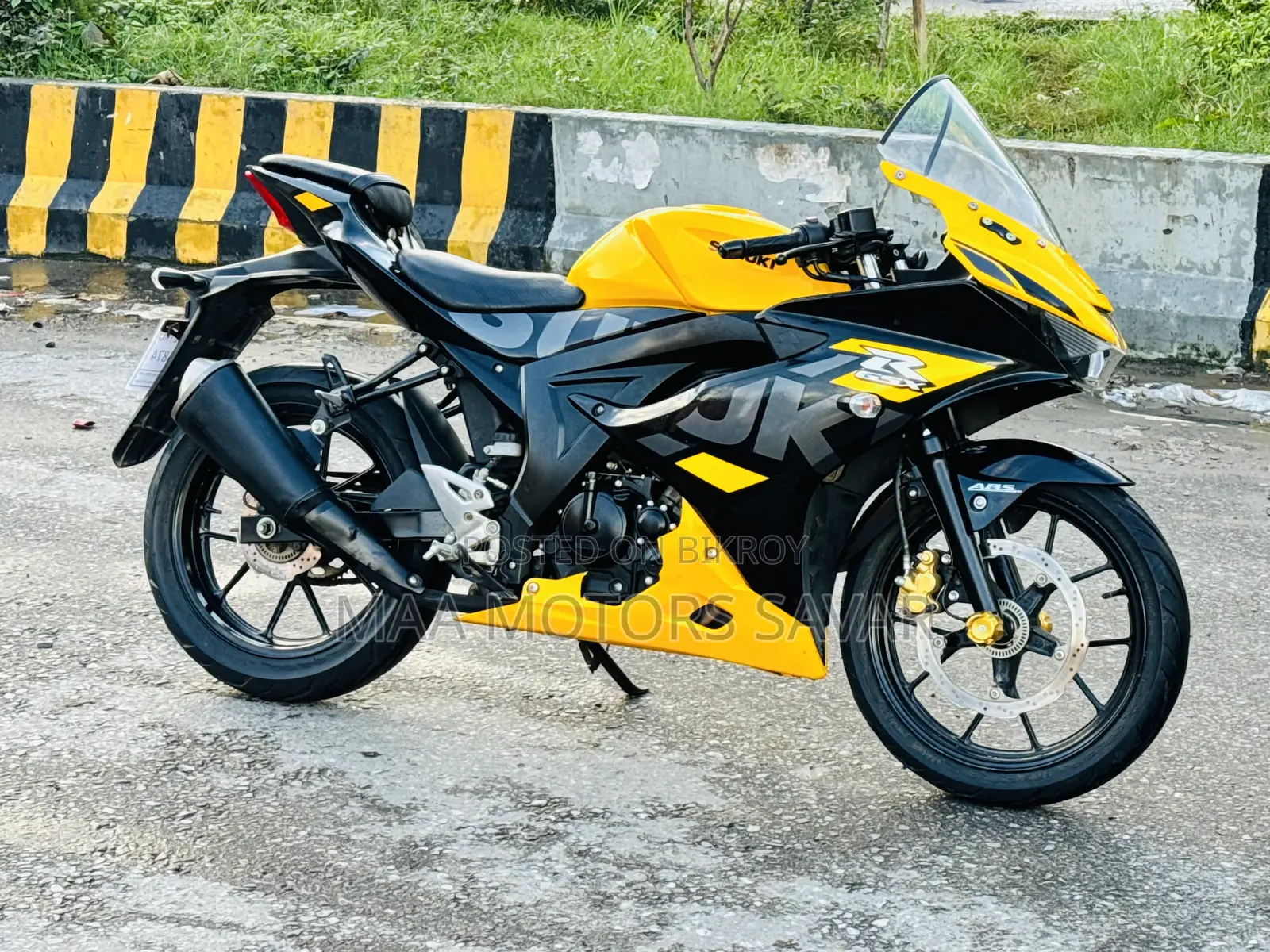 Suzuki GSX-R150 2024 Yellow