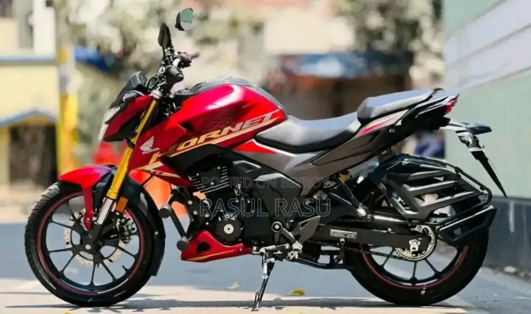 Honda Hornet 2024 Red