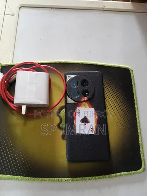ওয়ানপ্লাস ১২ ২৫৬ জিবি ব্ল্যাক