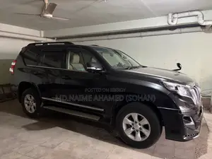 টয়োটা ল্যান্ড ক্রুজার প্রাডো ২০১১ কালো