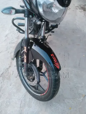 বাজাজ ডিসকভার ১২৫ ২০২২ ব্ল্যাক
