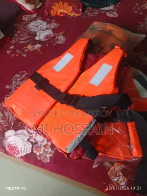 লাইফ সেফটি জ্যাকেট