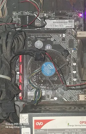 Desktop Computer 8GB Intel Core 2 Duo SSHD (Hybrid) 128GB