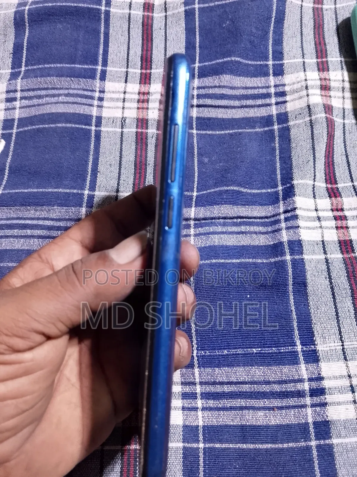 ওয়ালটন প্রিমো আর৮ ৬৪ জিবি নীল