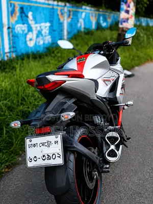Suzuki Gixxer SF 2024 Silver