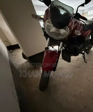 বাজাজ ডিসকভার ১৩৫ ২০১৫ কালো