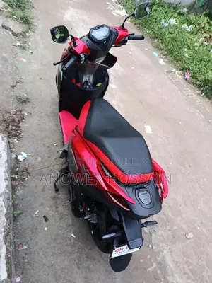 হিরো জুম ১২৫ ২০২৬ লাল