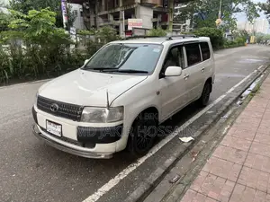 টয়োটা প্রোবক্স ২০০৪ হোয়াইট