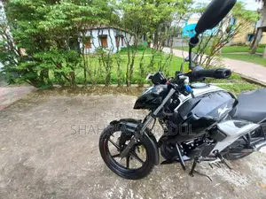 নতুন টিভিএস আপাচি আরটিআর ১৬০ ৪ভি ২০২৫ কালো
