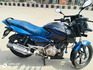 বাজাজ পালসার ১৫০ ২০১৫ নীল