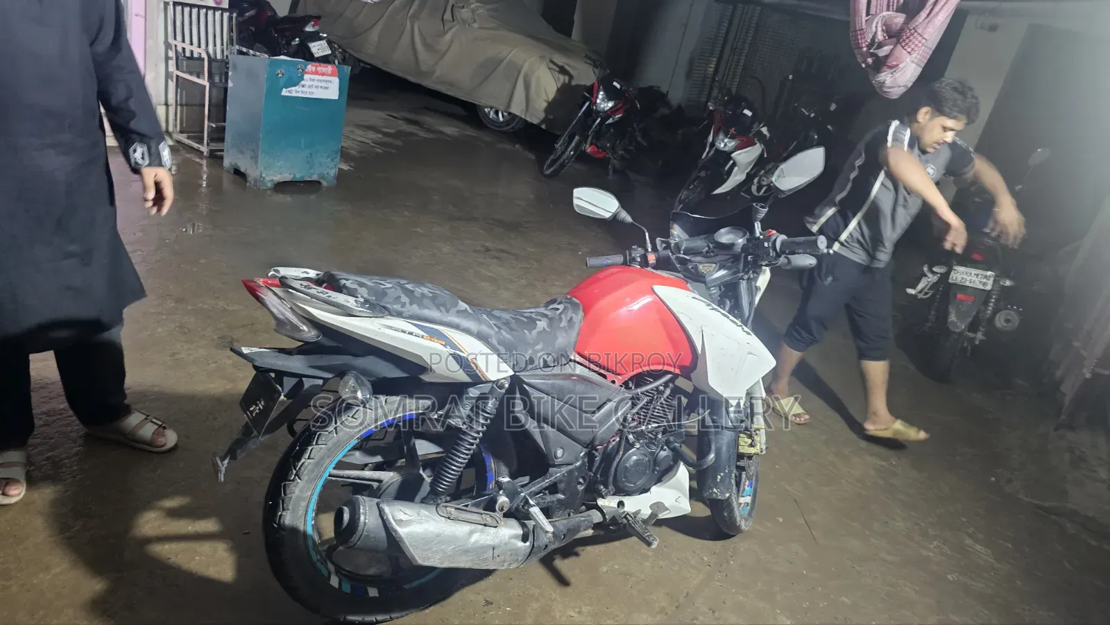 TVS Apache RTR 160 2V 2015 White