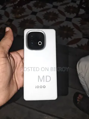 আইকিউওও জেড১০ ২৫৬ জিবি হোয়াইট