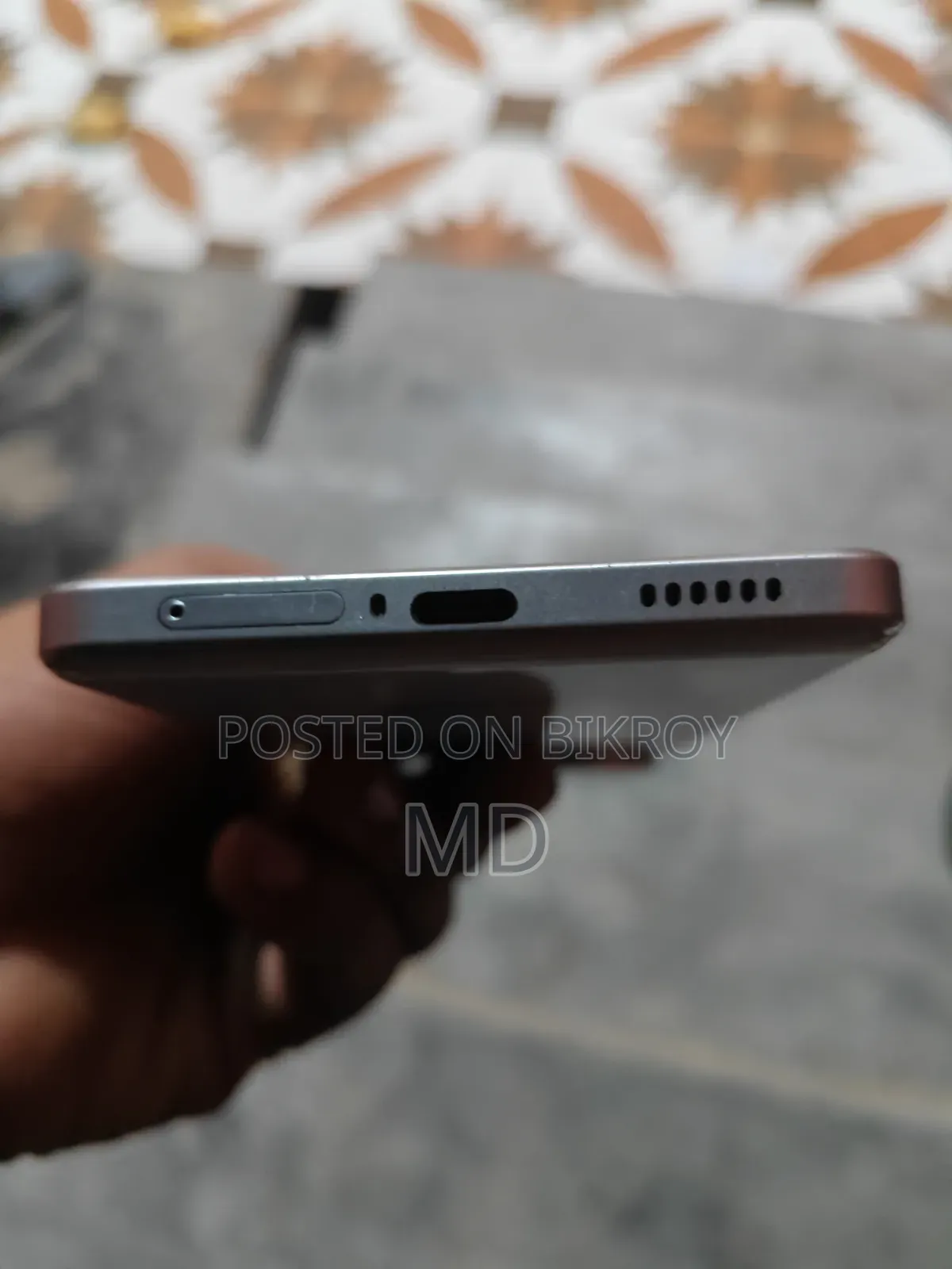 আইকিউওও জেড১০ ২৫৬ জিবি হোয়াইট